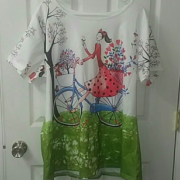 Quirky tee, girl riding bicycle w/hearts, flowers - Picture 2 of 6